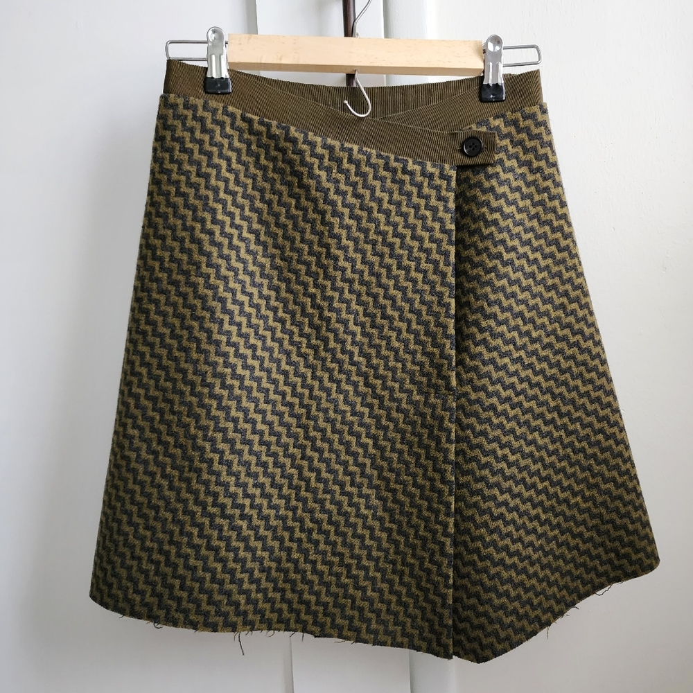 Jil Sander wool skirt in size 34